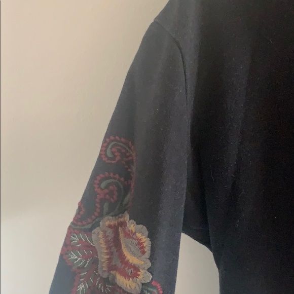 Cardigan - Picture 2 of 3